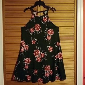 NEW Stitch Fix Floral dress, POCKETS, keyhole back